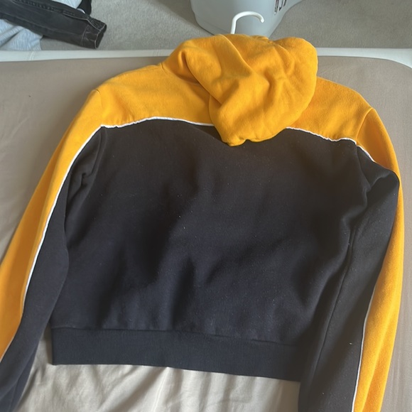 Mustard&black decide H&M hoddie - Picture 2 of 5